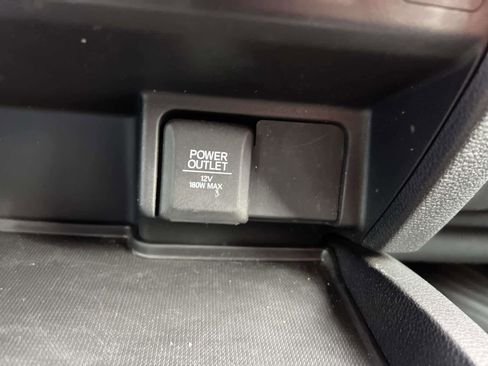 Used 2018 Honda Ridgeline Sport image 19