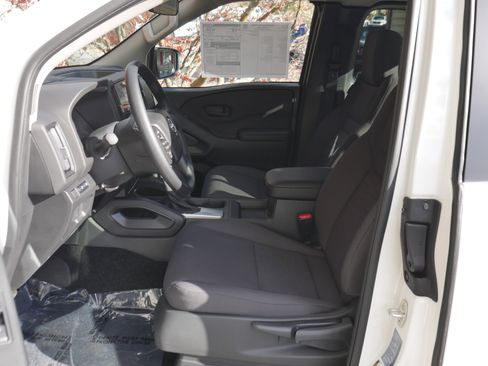 New 2026 Nissan Frontier S image 3