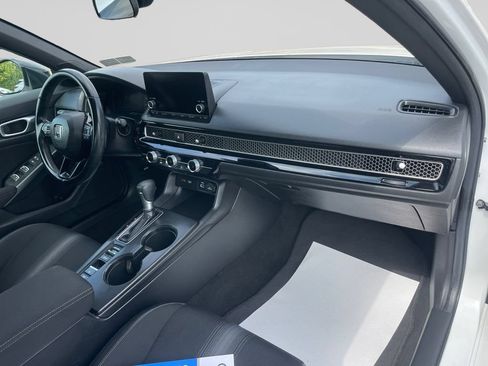 Used 2024 Honda Civic Sport image 10