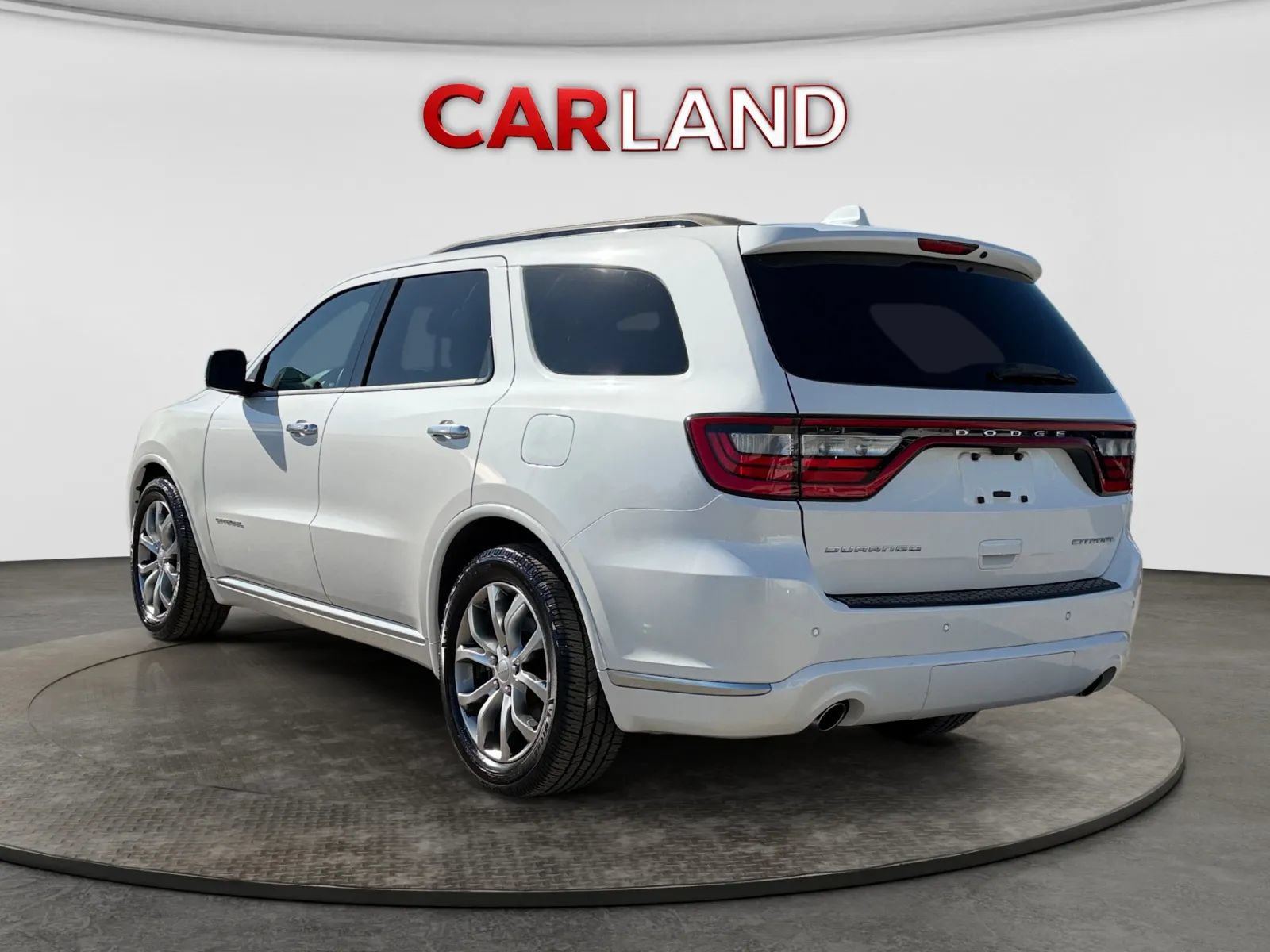 Used 2017 Dodge Durango Citadel RWD image 4