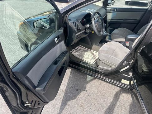 Used 2010 Nissan Sentra 2.0 S FWD image 26