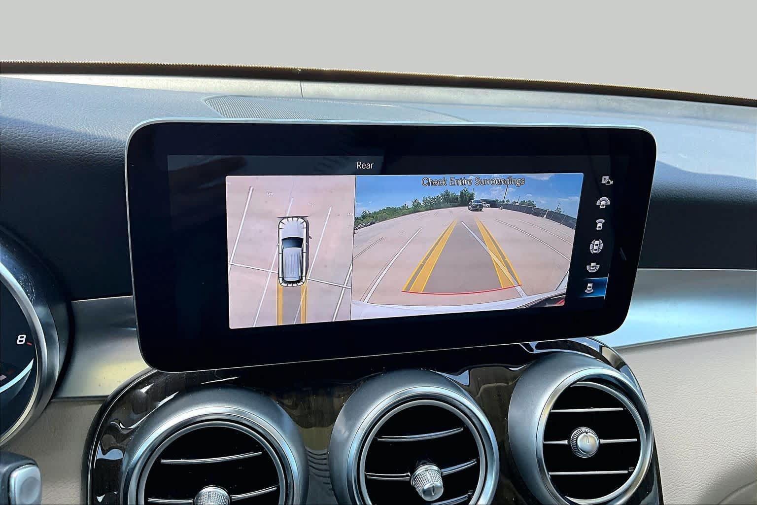 Used 2022 Mercedes-Benz GLC 300 image 26