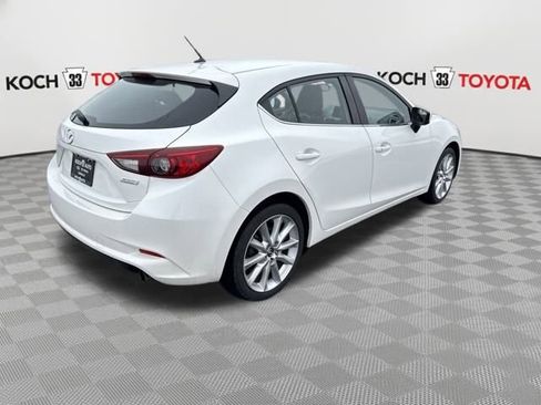 Used 2017 MAZDA MAZDA3 Touring image 8