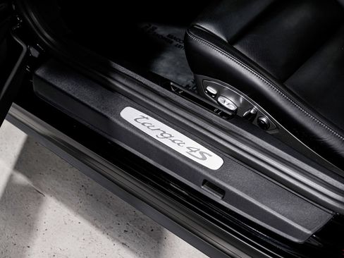 Used 2014 Porsche 911 Targa 4S AWD/4WD image 26