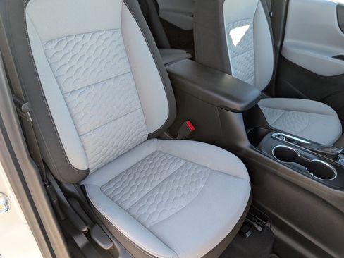 Certified 2020 Chevrolet Equinox LT image 12