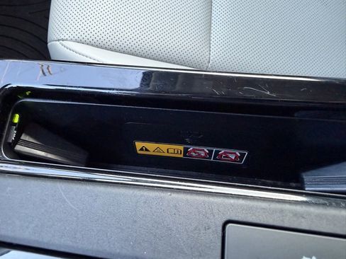 Used 2024 Toyota Prius Limited image 40