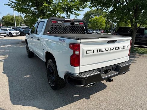 Used 2020 Chevrolet Silverado 1500 Custom Trail Boss w/ Custom Convenience Package AWD/4WD image 3