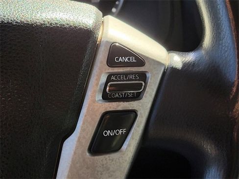 Used 2021 Nissan Titan S w/ S Utility Package image 25