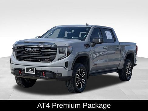 Used 2024 GMC Sierra 1500 AT4 w/ Technology Package AWD/4WD image 4