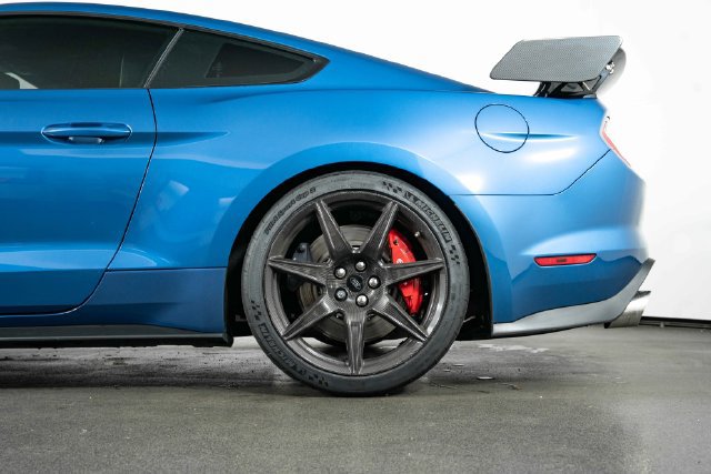 Used 2020 Ford Mustang Shelby GT500 w/ Carbon Fiber Track Pack RWD image 13