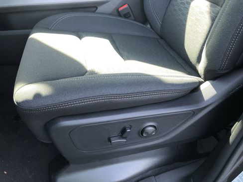 New 2026 RAM 1500 4x4 Crew Cab image 22