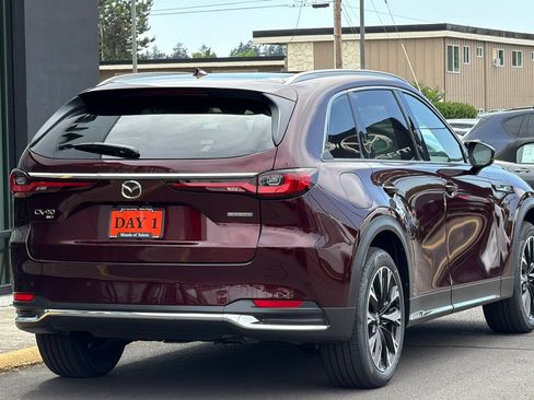 New 2026 MAZDA CX-90 Plug-In Hybrid w/ Premium Plus AWD/4WD image 4