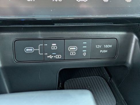 Used 2025 Hyundai Tucson SEL FWD image 23