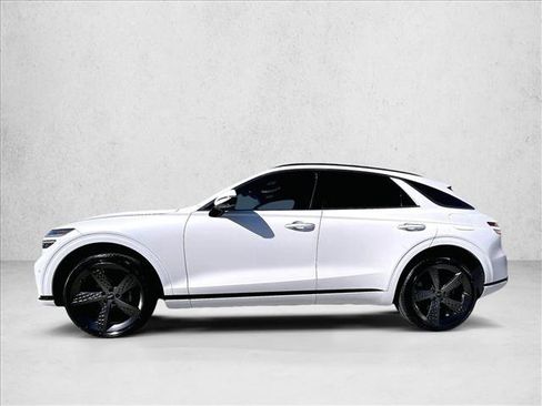 Used 2023 Genesis GV70 2.5T w/ Sport Prestige Package image 6