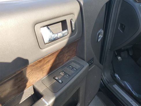 Used 2019 Ford Flex Limited image 23