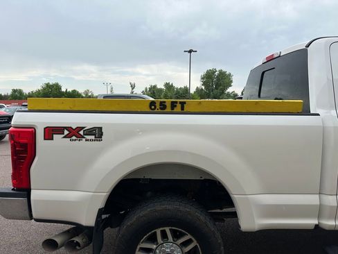 Used 2017 Ford F250 Lariat w/ Lariat Ultimate Package AWD/4WD image 41