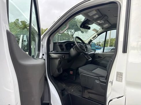 Used 2025 Ford Transit 250 Low Roof w/ Exterior Upgrade Package RWD image 13