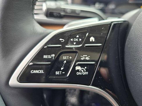 Used 2026 Mercedes-Benz GLS 450 4MATIC image 38