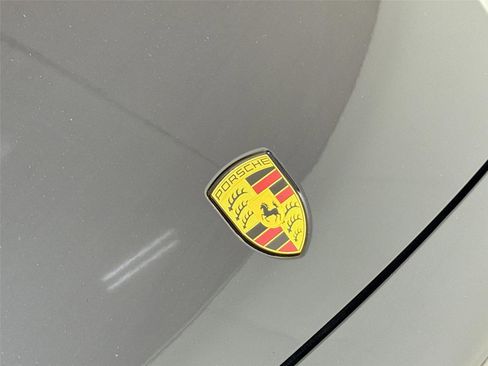 Used 2022 Porsche Cayenne Coupe w/ Premium Package image 37