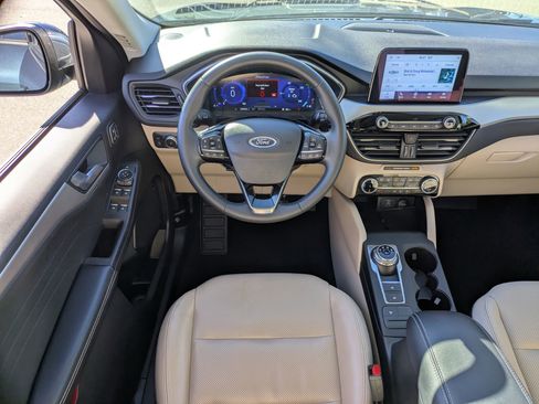 Certified 2022 Ford Escape SEL w/ Technology Package image 29
