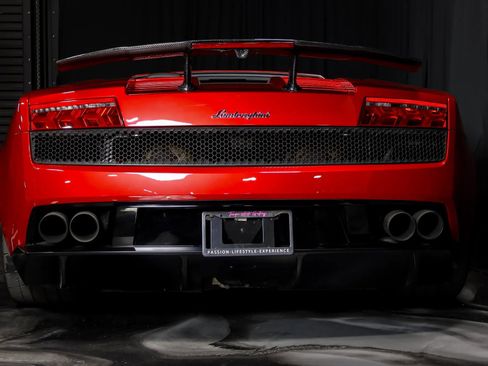 Used 2011 Lamborghini Gallardo LP 560-4 AWD/4WD image 13