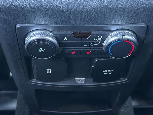 Used 2020 Ford Explorer Limited image 44