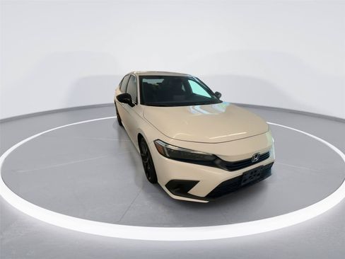 Used 2024 Honda Civic Sport image 1