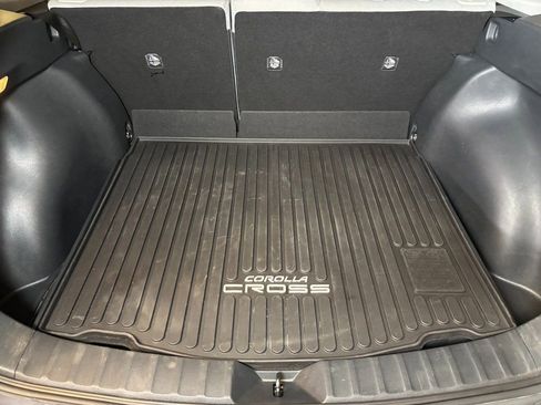 Used 2022 Toyota Corolla Cross LE w/ Black Badges Package (TMS) image 24