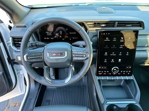 New 2026 GMC Terrain AT4 w/ Convenience Package III image 19