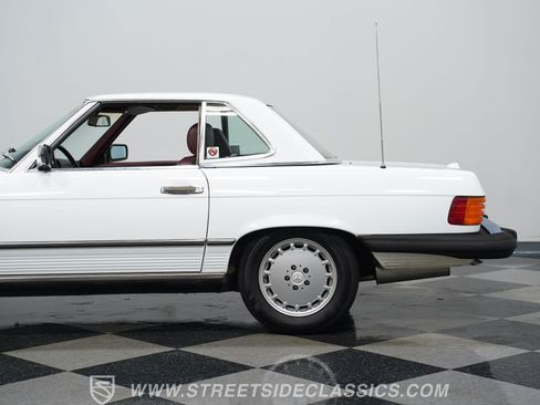 Used 1989 Mercedes-Benz 560 SL image 24