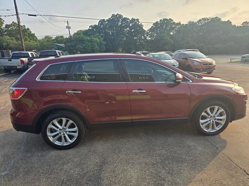Used 2011 MAZDA CX-9 Grand Touring w/ Moonroof & Bose Audio Pkg image 13