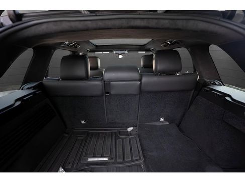 Used 2020 Land Rover Range Rover HSE image 18