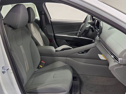 New 2026 Hyundai Elantra Sport FWD image 15