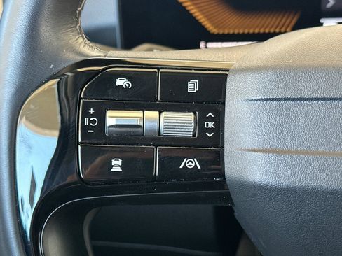 Used 2026 Kia Sorento LX FWD image 26