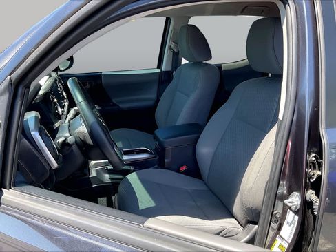 Used 2021 Toyota Tacoma SR5 RWD image 24