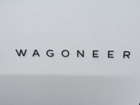 Used 2025 Jeep Wagoneer S Launch Edition AWD/4WD image 13