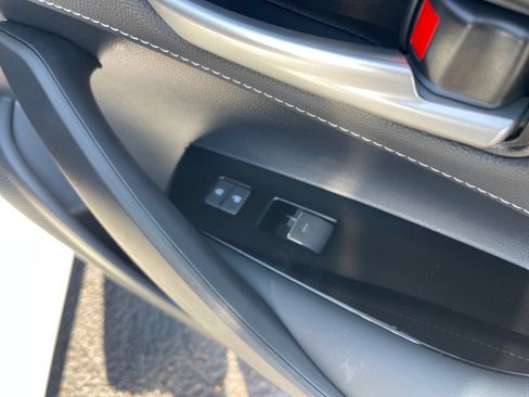 Used 2023 Toyota Corolla SE image 20