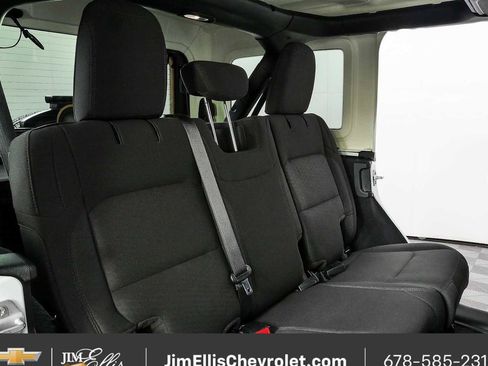 Used 2023 Jeep Wrangler Unlimited Sport AWD/4WD image 19