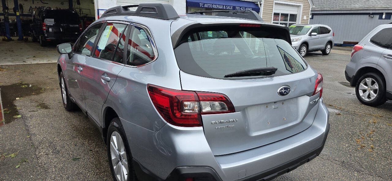 Used 2018 Subaru Outback 2.5i AWD/4WD image 6