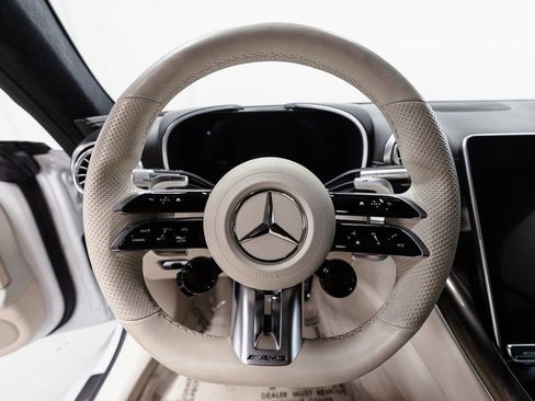 Used 2022 Mercedes-Benz SL 55 AMG 4MATIC w/ Driver Assistance Package image 13