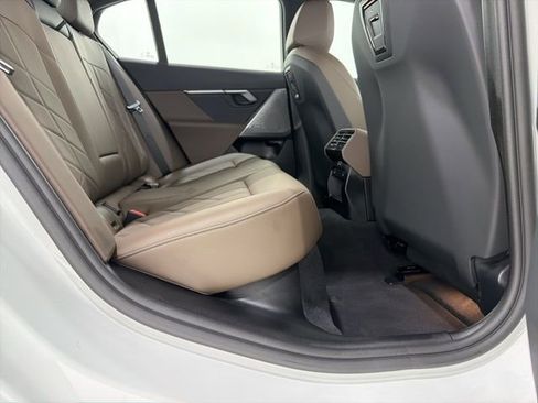 Used 2026 BMW 530i xDrive w/ Premium Package image 23