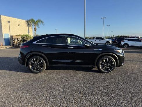 Used 2023 INFINITI QX55 Essential image 2