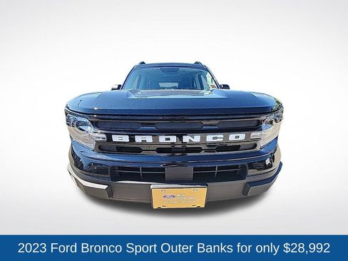 Used 2023 Ford Bronco Sport Outer Banks w/ Tech Package AWD/4WD image 2