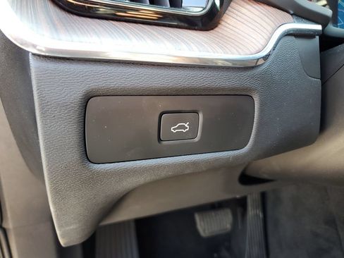 Used 2023 Volvo XC60 B5 Ultimate w/ Climate Package AWD/4WD image 21