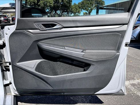 Used 2022 Volkswagen GTI S image 23