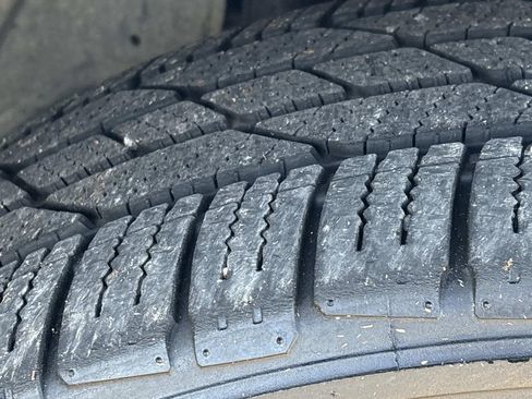 Used 2023 Nissan Armada Platinum w/ Captain's Chairs Package image 12