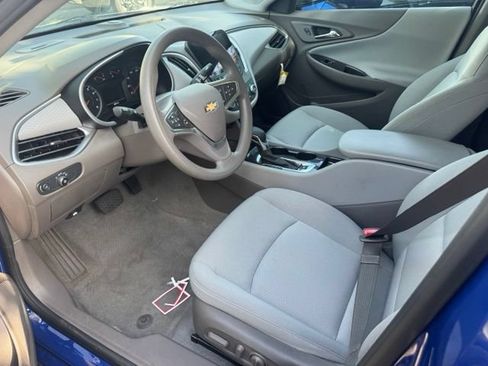 Used 2023 Chevrolet Malibu LS FWD image 4