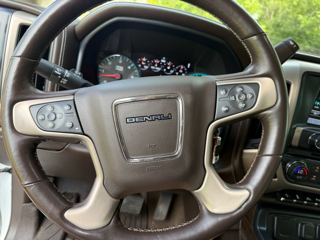 Used 2018 GMC Sierra 1500 Denali w/ Denali Ultimate Package AWD/4WD image 18