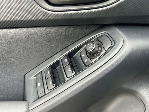 Certified 2025 Subaru Crosstrek 2.0i Premium image 29