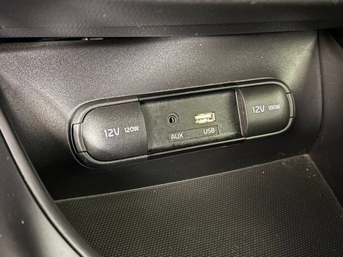 Used 2016 Kia Soul FWD image 25